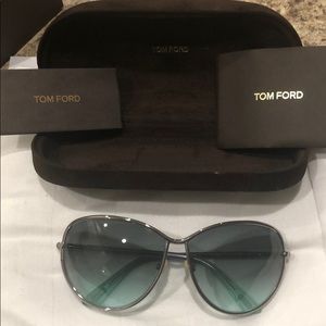 Tom Ford sunglasses (Francesca)